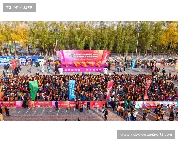 “双11”全国持杖行走联动日张掖肃南站举行，500名徒步爱好者漫步石窟景区